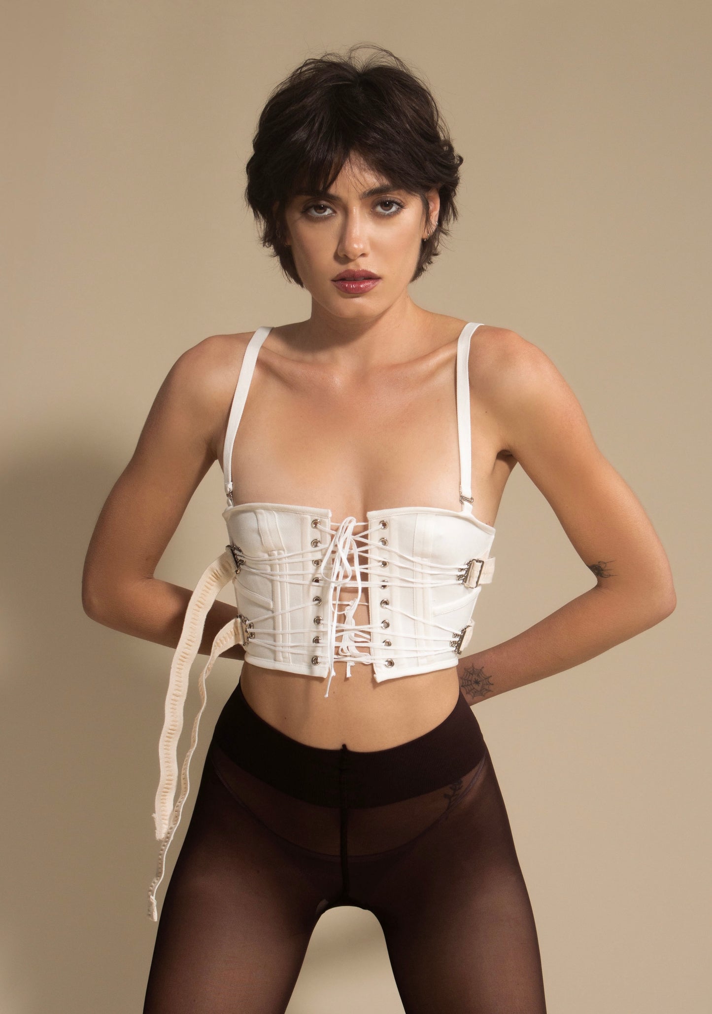 Buckle Corset in Pearl