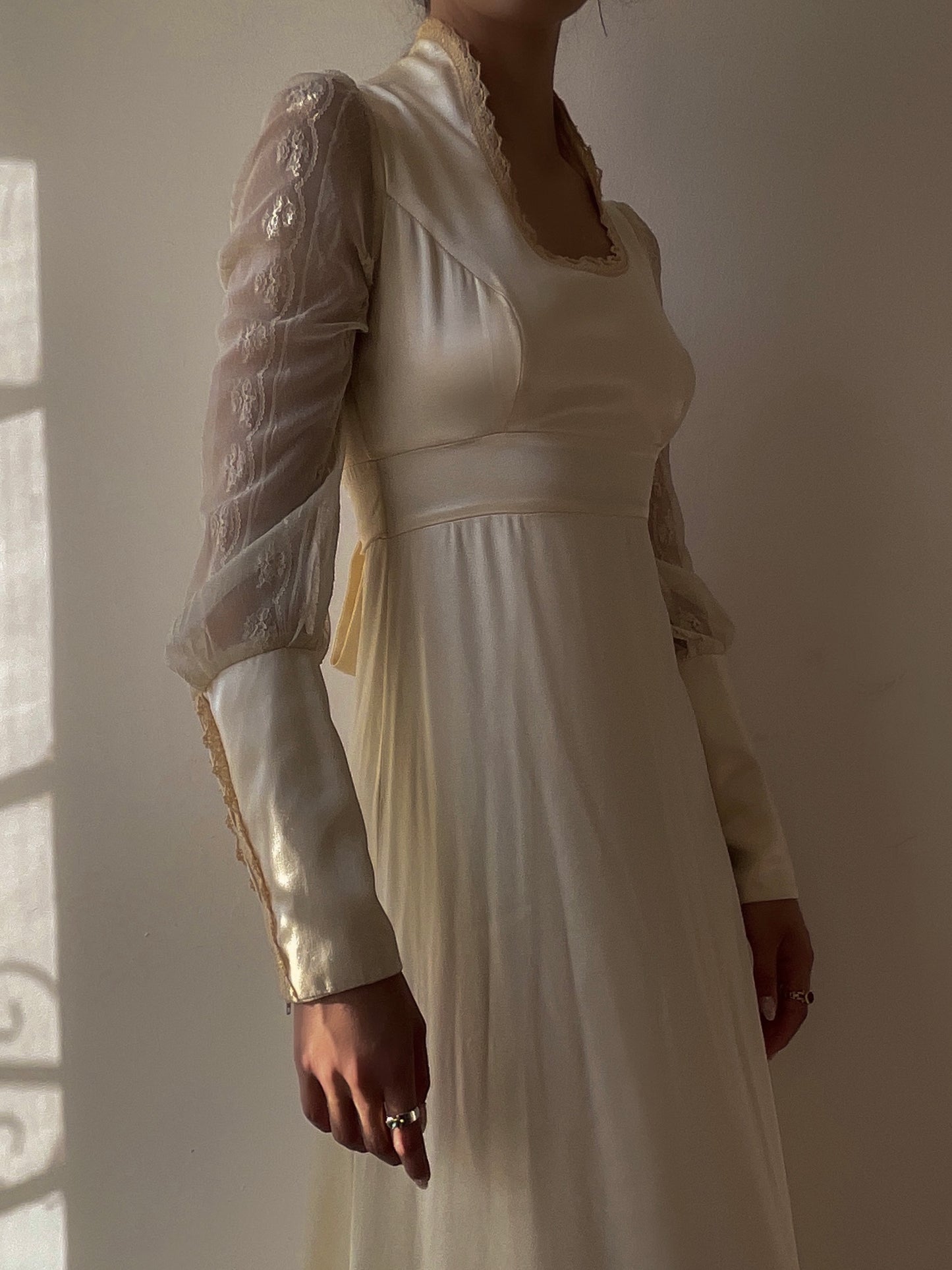 Gunne Sax Satin Bridal Gown (XS/S)