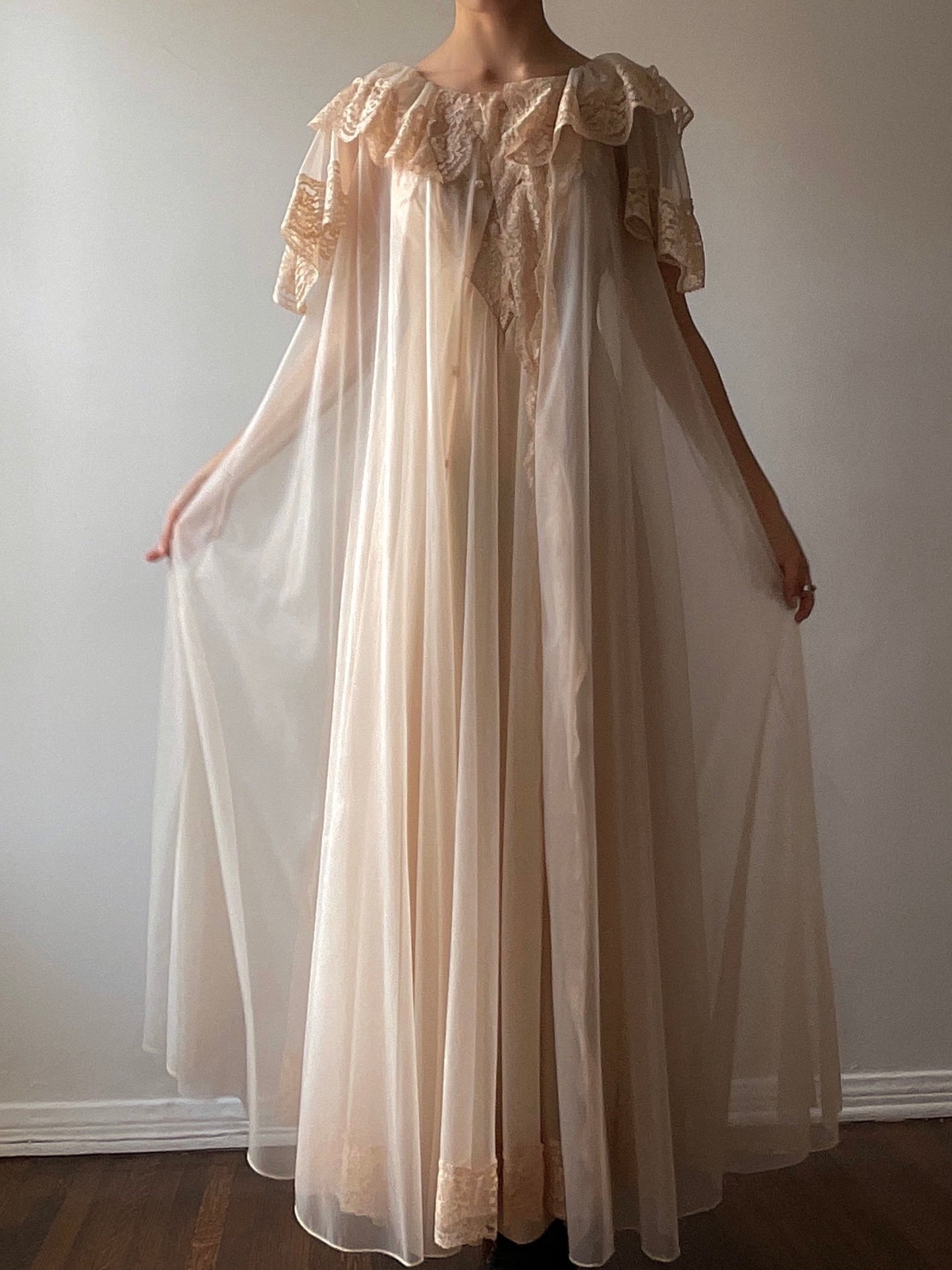 Elegant Peignoir Dress (XS/S)