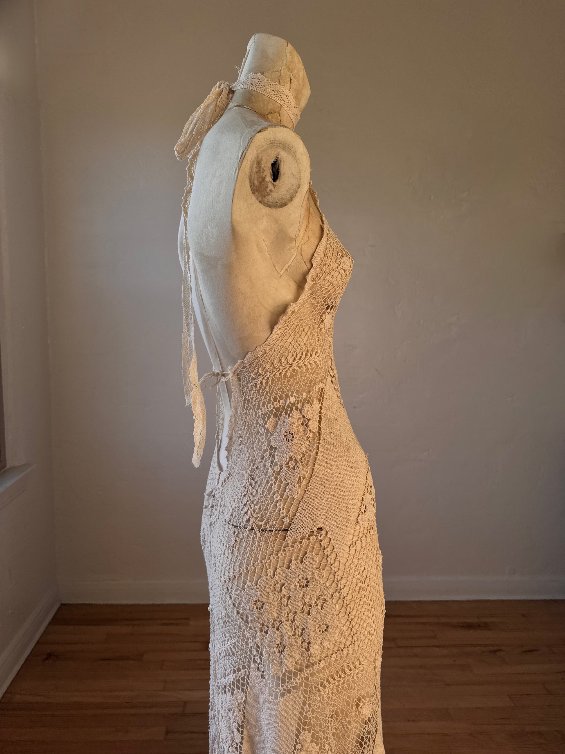 Venus Gown (XS/S) – Nuvonu