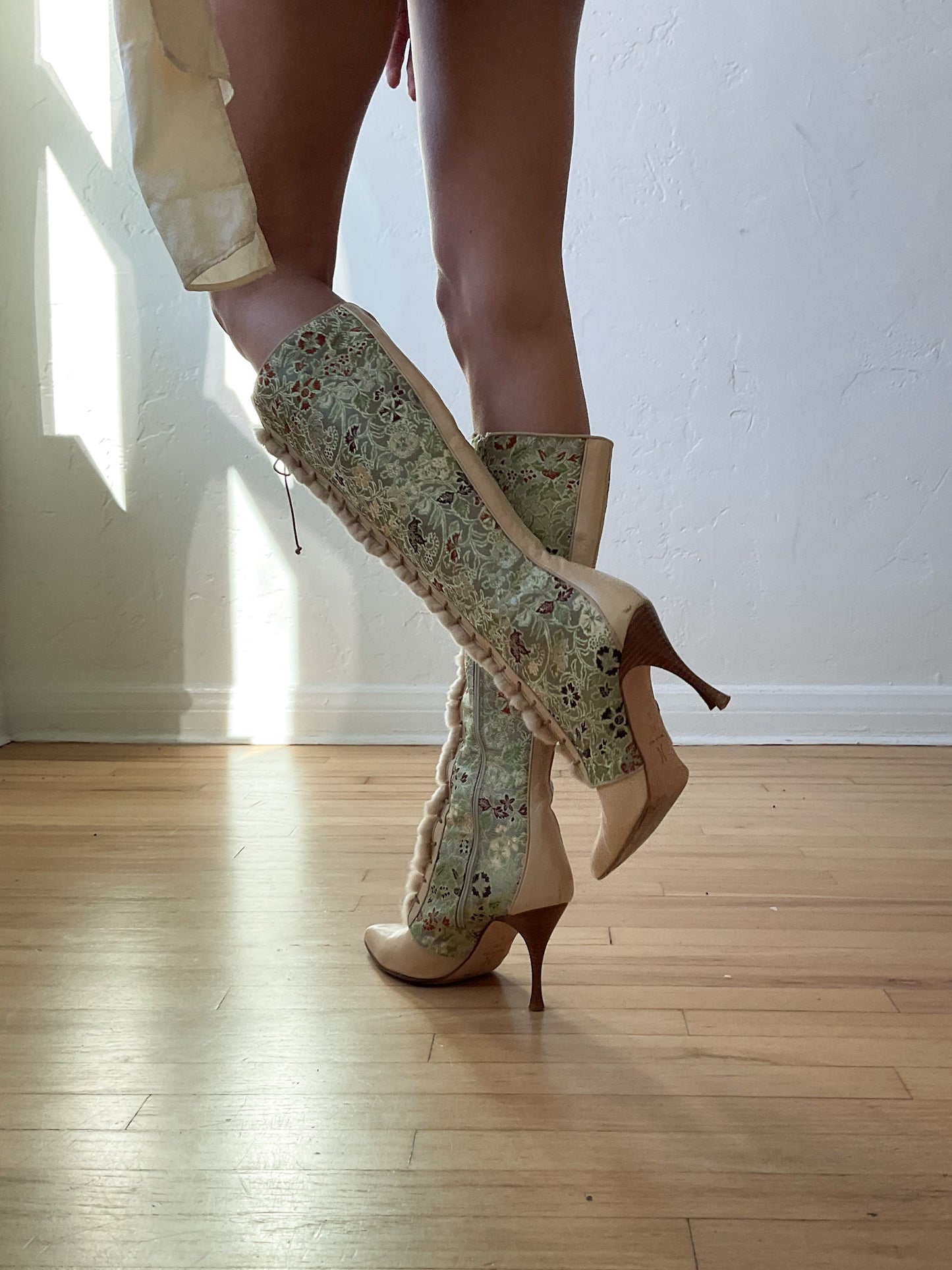 Tapestry Fur Boots (7.5 US)