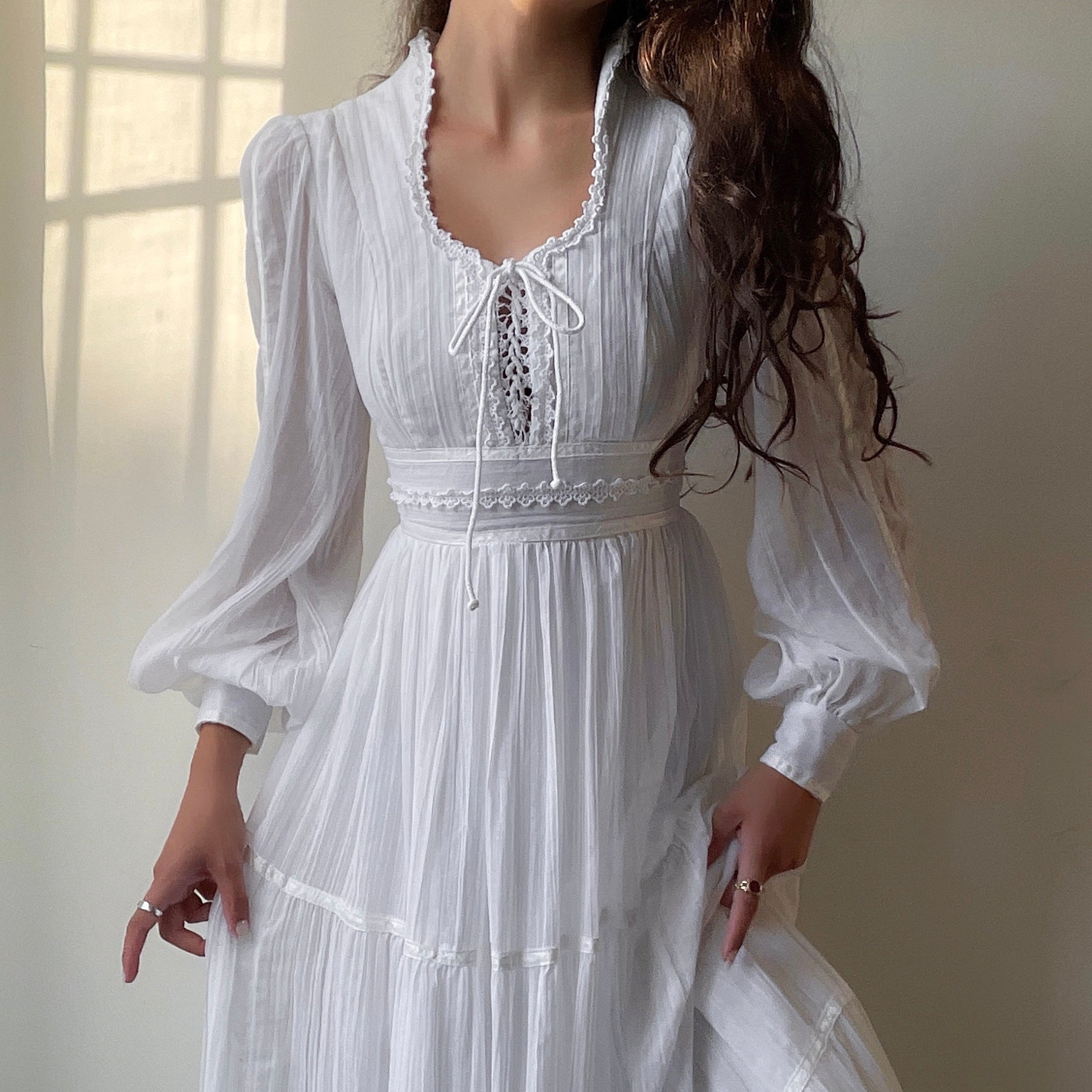 Gunne Sax Angelic White Gown (XS/S) – Nuvonu
