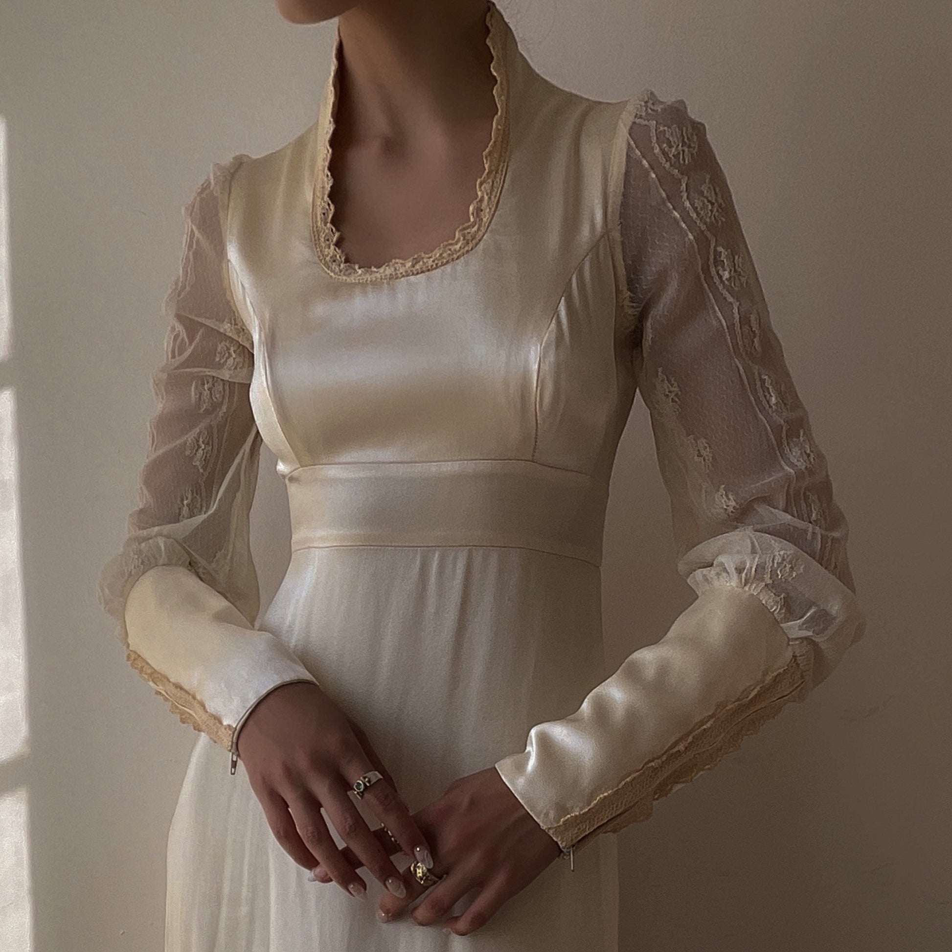 Gunne Sax Satin Bridal Gown (XS/S) – Nuvonu