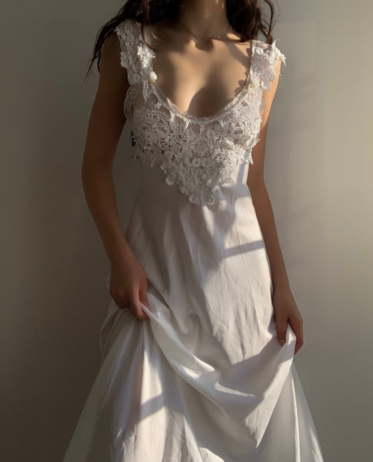 Ethereal White Gown (S/M)