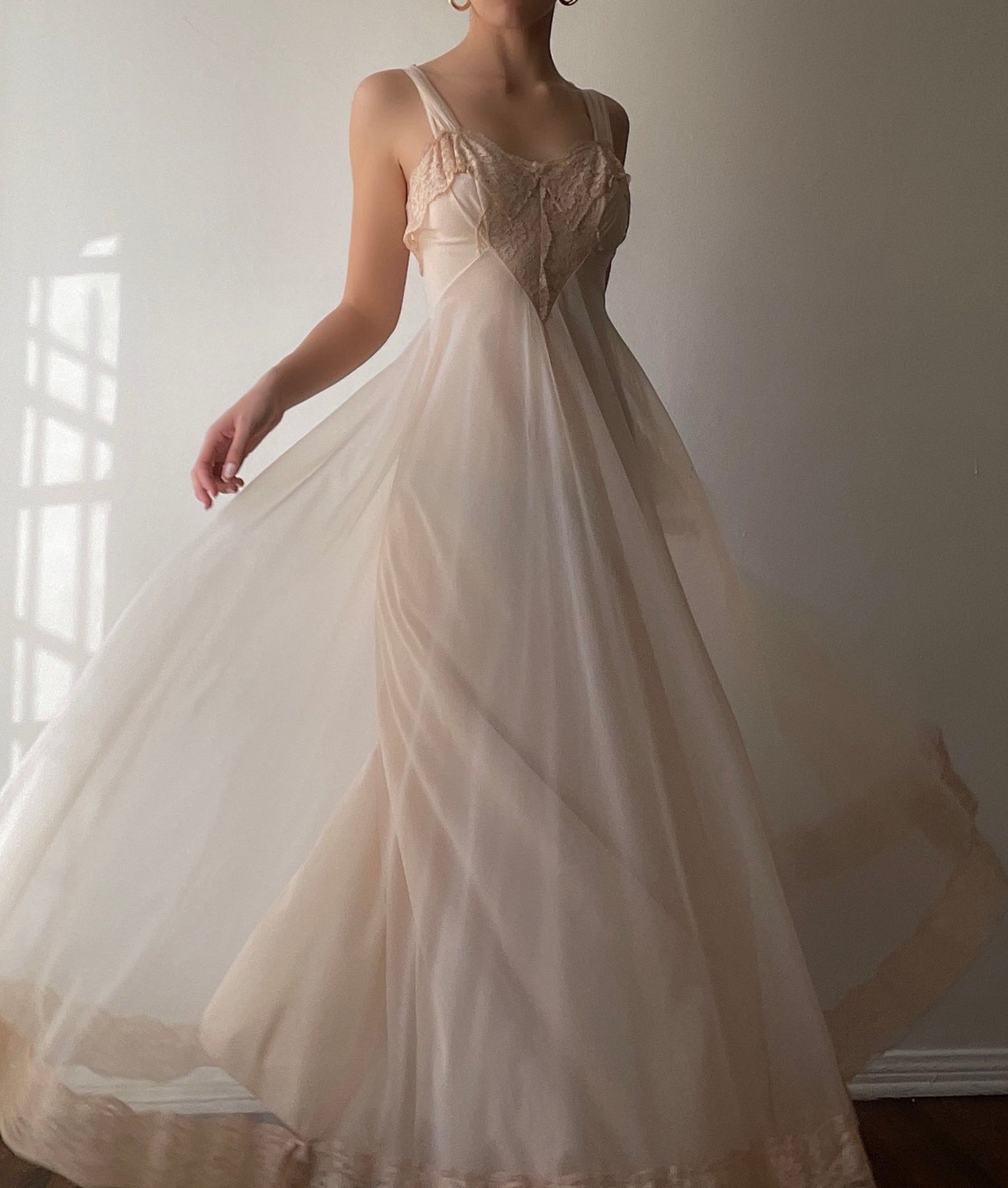 Elegant Peignoir Dress (XS/S)