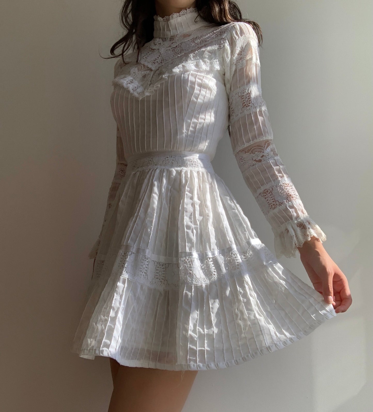 70s Lace Mini Dress (XS/S)