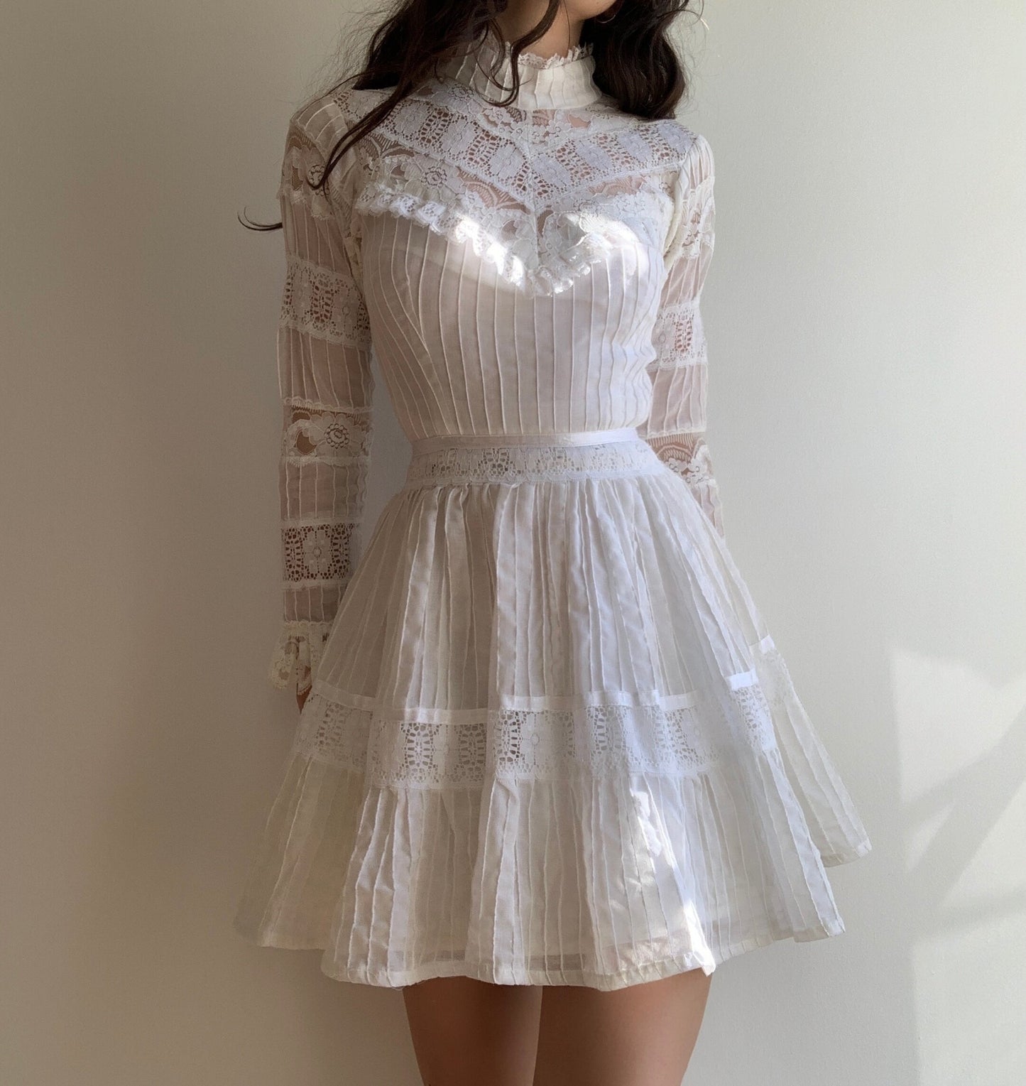 70s Lace Mini Dress (XS/S)