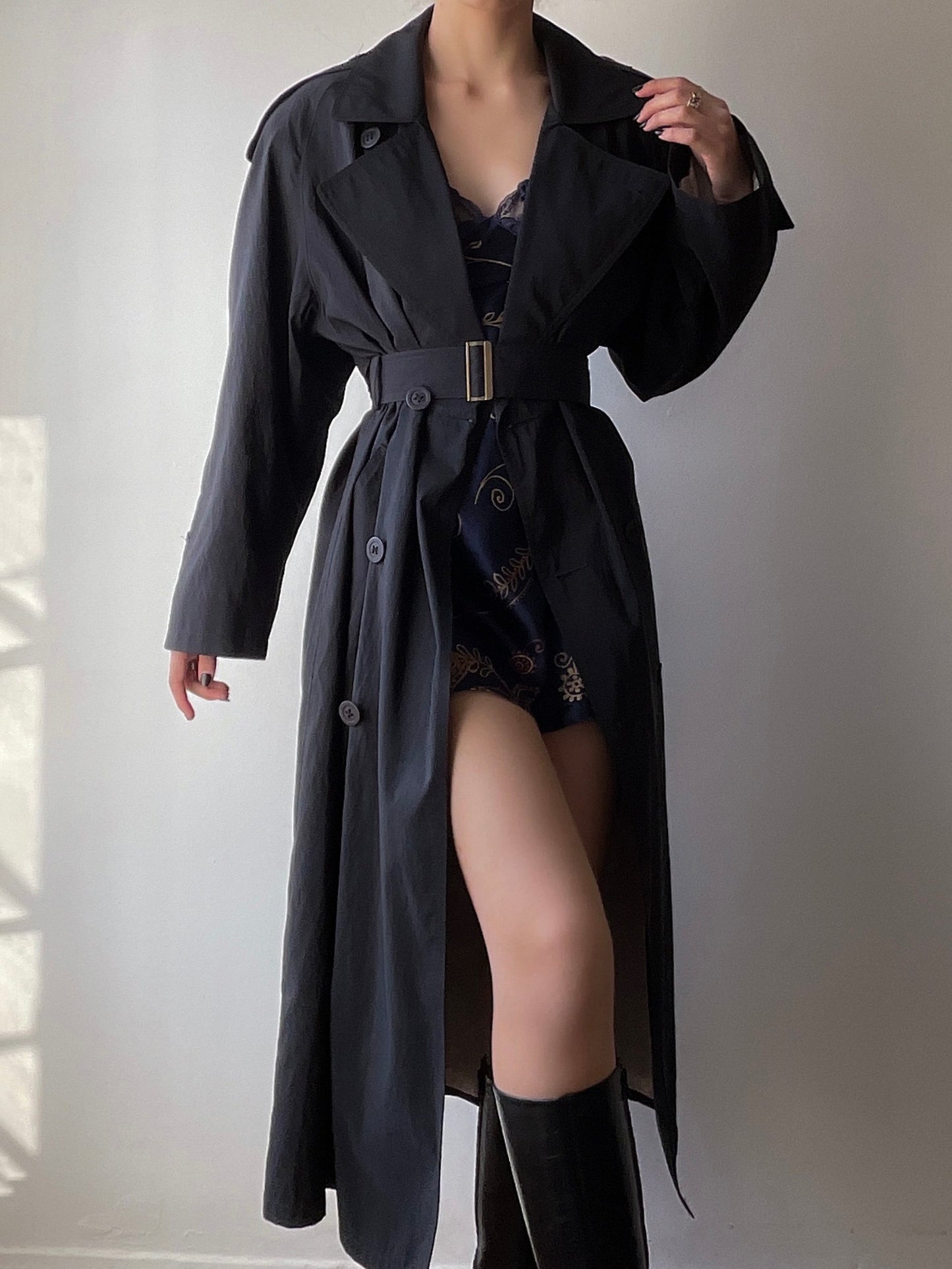 90s Belted Trench Coat (M)