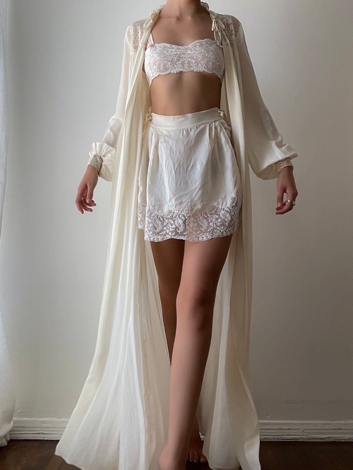 Ivory Lace Duster (XS/S)