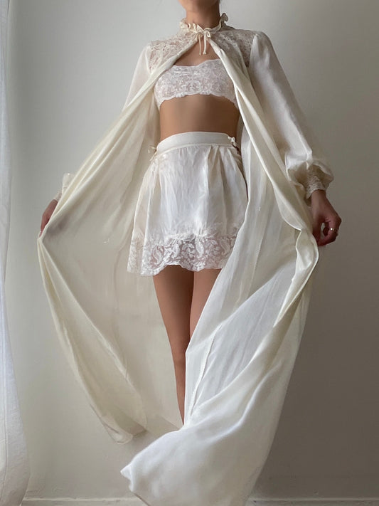 Ivory Lace Duster (XS/S)