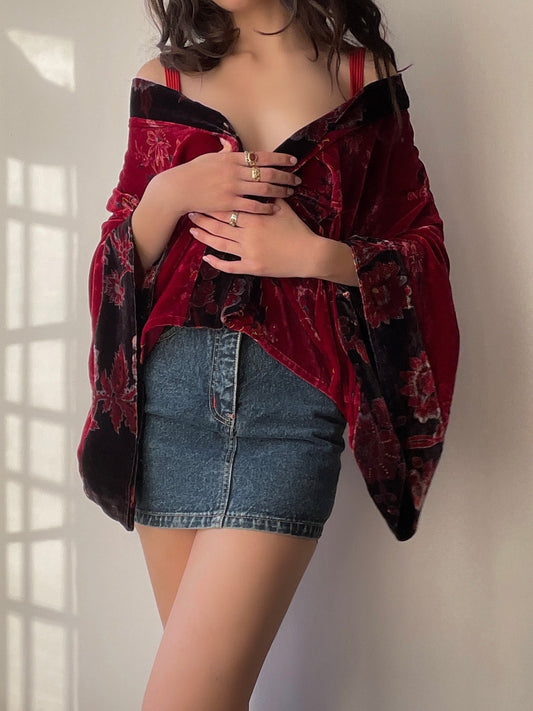 Cropped Velvet Throw (S/M)