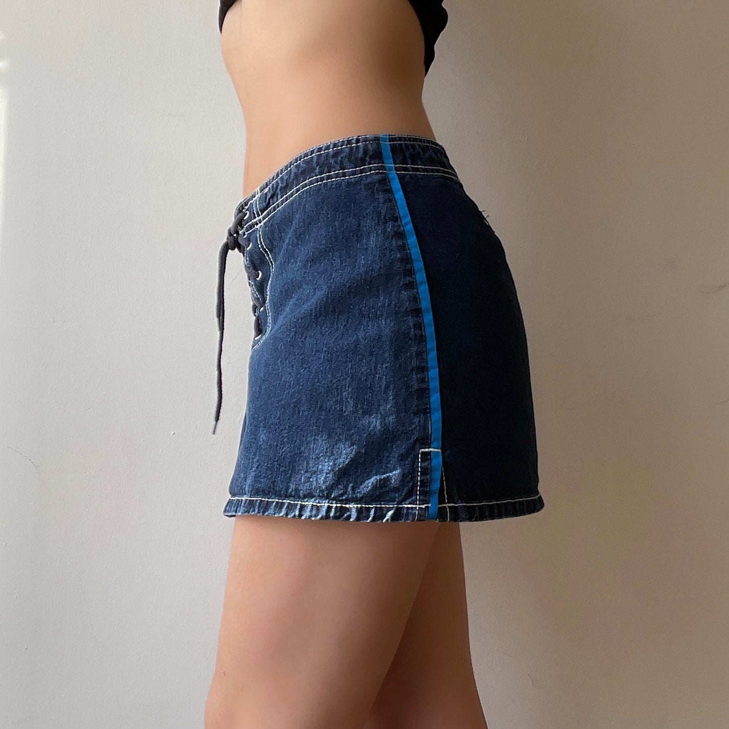 Lace-Up Mini Skirt (XS/S)