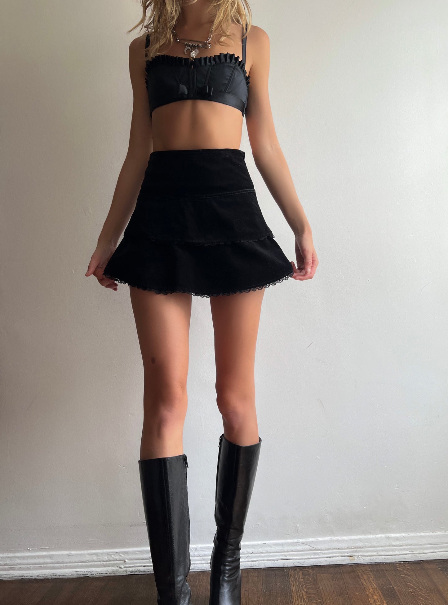 Tiny Velvet Skirt (XXXS/XXS)